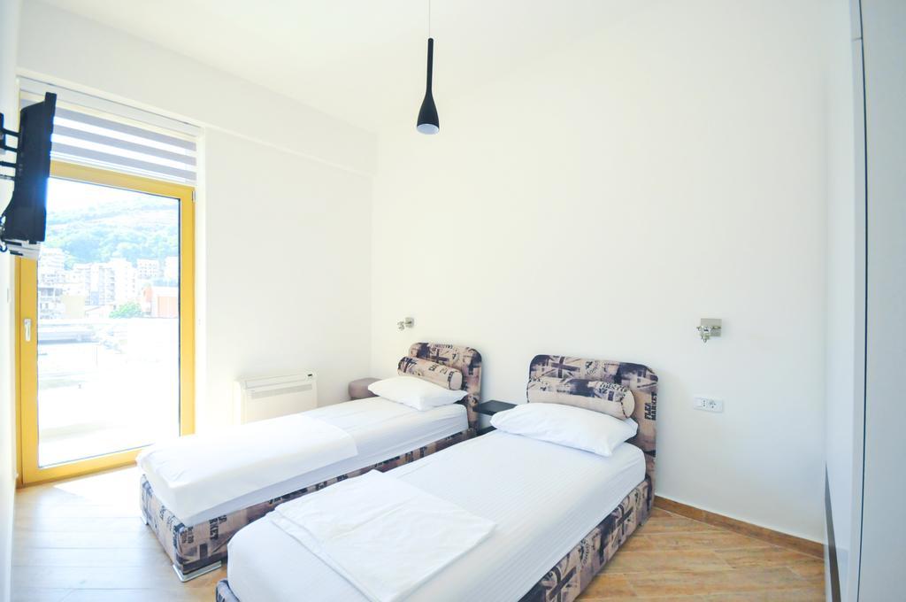 Sea Breeze Lux Apartment