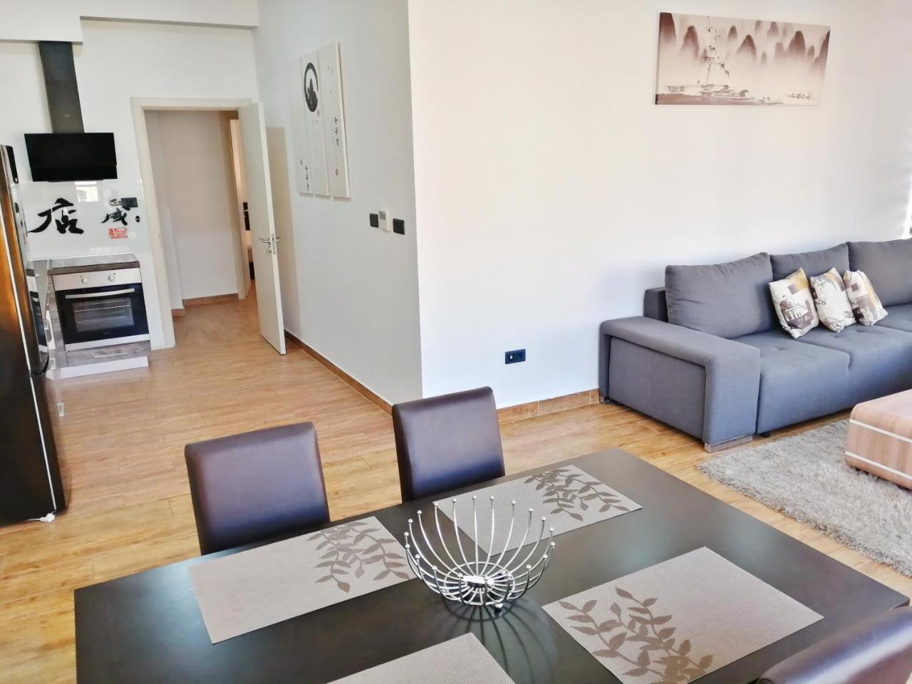Apartment Sea Breeze Lux Budva